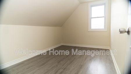 $1,595 / 2 br / 1 ba / Practical and Lovely Upper Unit in Welland! - Photo 3