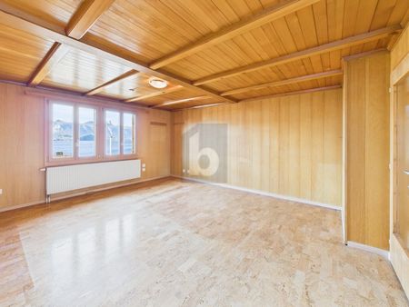 CENTRAL AND SPACIOUS - Photo 3