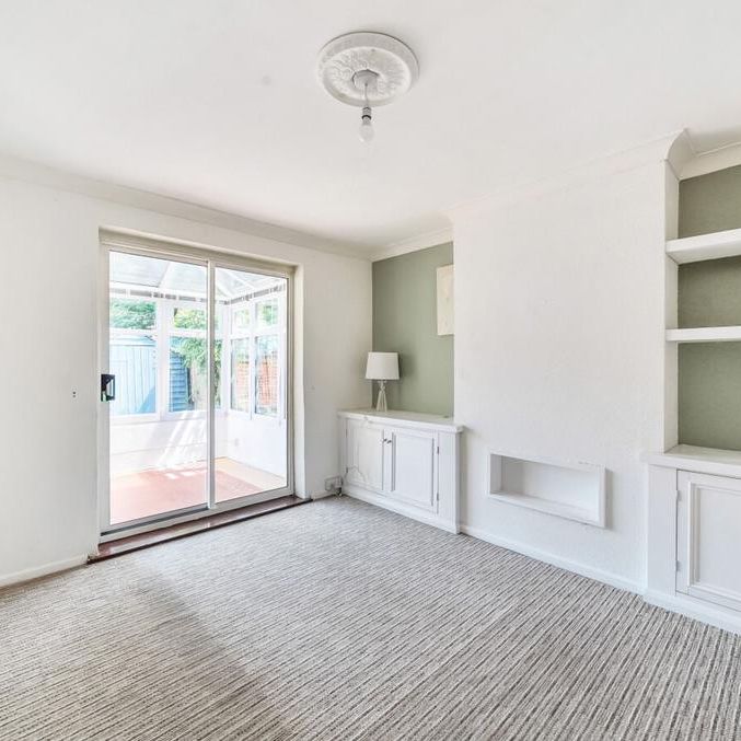 3 bedroom semi-detached house to rent - Photo 1