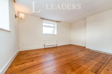 3 bedroom terraced house to rent - Photo 5