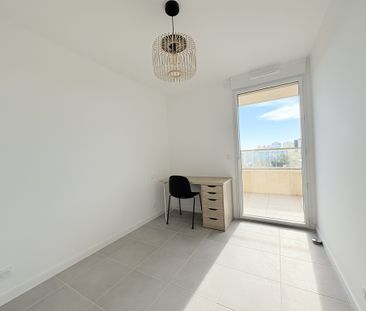 Location Appartement 3 pièces 63m² NICE 06200 - Photo 3