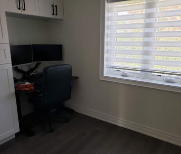 For Lease - 13 Rockport Crescent Unit# Main, Richmond Hill, Ontario - Photo 3