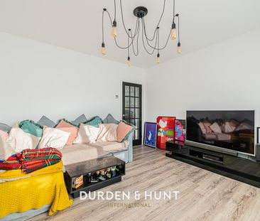 Torrington Drive, Loughton - Photo 2