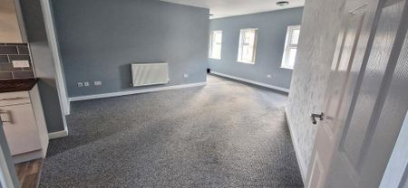 2 bedroom flat to rent - Photo 5