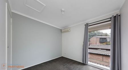 13 English Court, Phillip ACT 2606 - Townhouse For Rent | Domain - Photo 5