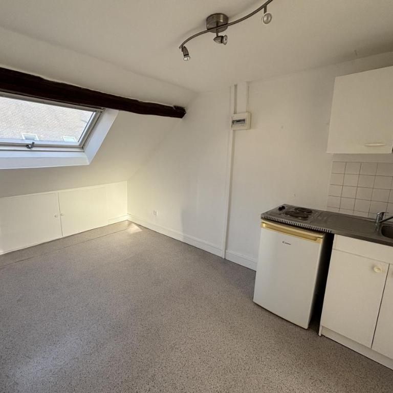 Location Studio à Amiens Hyper Centre-Ville - Photo 1