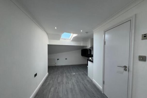 Hall Lane, L7 - Photo 1