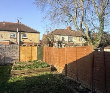 3 bedroom semi-detached house to rent - Photo 4