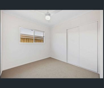 Brand New Contemporary Family Home - Photo 6