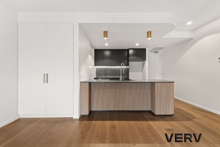 LUXURY APARTMENT IN THE HEART OF BRADDON - Photo 3