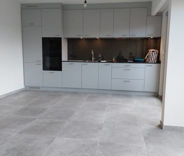 Appartement te huur - foto 1