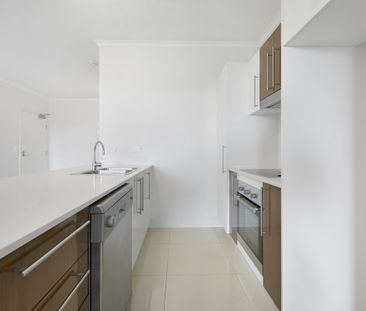 28/171 Scarborough Street, Southport QLD 4215 - Apartment For Rent ... - Photo 6