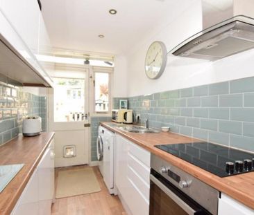 2 bedroom terraced house to rent - Photo 4