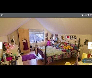4 bedroom semi-detached house to rent - Photo 1