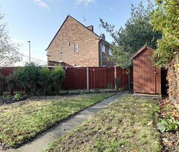 2 bedroom end of terrace house to rent - Photo 5