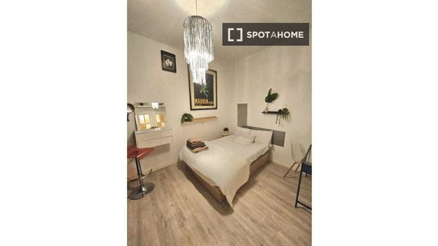 4 room luxury Flat for rent in Madrid, Autonomous Region of Madrid - Photo 1