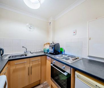 1 bedroom flat to rent - Photo 3