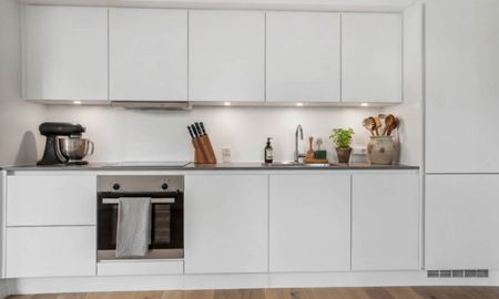 Skøn 2-værelses lejlighed med altan og stort soveværelse - Foto 3