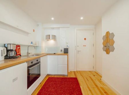 Rua da Constituição, Porto, Braga 4200 - Photo 5