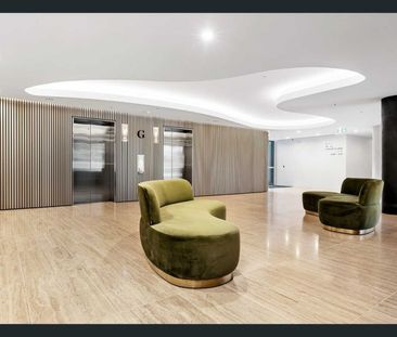 Premium Two-Bedroom Luxury Apartment close to all Amenities - Photo 5