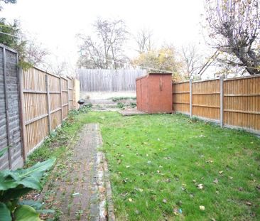 3 bedroom semi-detached house to rent - Photo 3