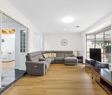 Family Home in Unbeatable Location! - Photo 1