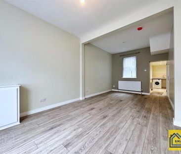 18 Victoria Avenue, Belfast, BT4 1QY - Photo 1