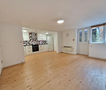 1 bedroom Flat To Let - Photo 6