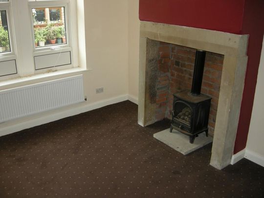 2 bedroom terraced house to rent - Photo 1