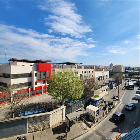 2 pièces - Meublé - 36,45 m² - 3ème étage - Colocation non autorisée - Photo 4