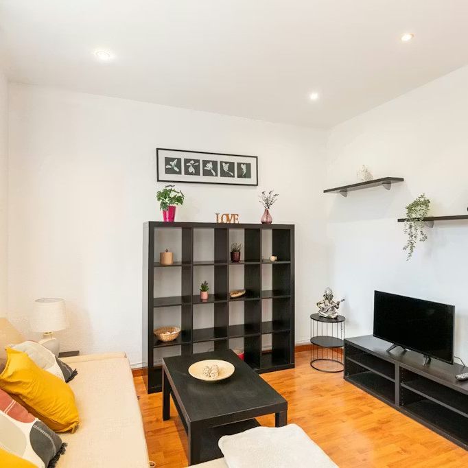 Carrer de París, Barcelona, Catalonia 08036 - Photo 1