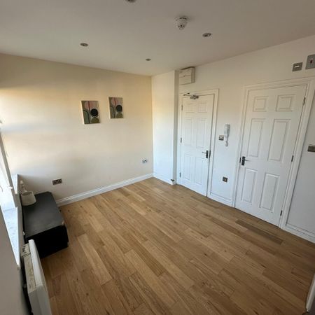 Studio Flat, Avington Grove, SE20 - Photo 4
