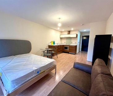 Studio to rent - Photo 2