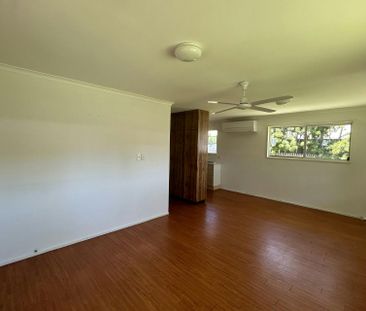 THIS WELL MAINTAINED HOME OFFERS COMFORTABLE LIVING WITH A LOW MAIN... - Photo 1