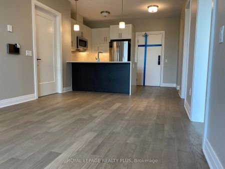 For Lease - 95 Dundas Street Unit# 124, Oakville, Ontario - Photo 4