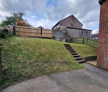 Bryn Nant, Caerphilly, CF83 - Photo 1