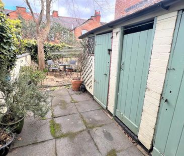 2 bedroom terraced house to rent - Photo 2