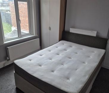 Room in a Shared House, Melfort Rd, CR7 - Photo 3