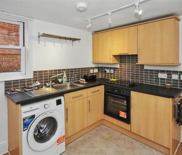 1 bedroom flat to rent - Photo 5