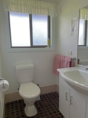 Rural Charm Meets Convenience: - Photo 1