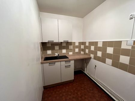 Location Appartement 1 pièce 36m² JARNAC 16200 - Photo 4