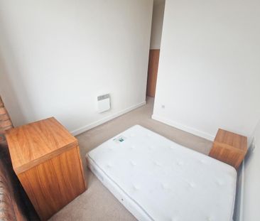 3 bedroom flat to rent - Photo 5