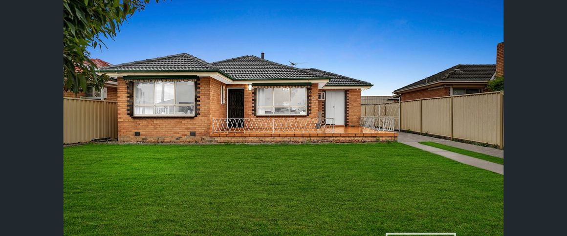 Ideal Family Home in Quiet Court - Photo 1