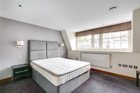 3 bedroom mews to rent - Photo 5