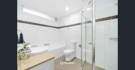 Northeast Aspect 2-bed Plus Study Nook - Photo 4