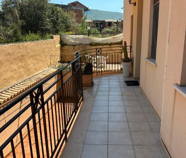 Piano rialzato in villa - Photo 1