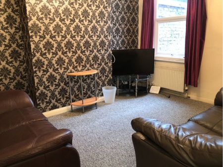 Neville Street, Haxby Road - P2113 - Photo 3