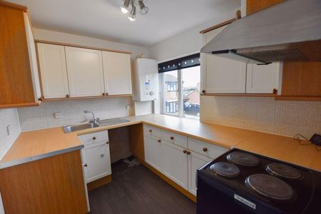 2 bedroom flat to rent - Photo 3