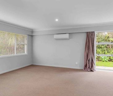 Step Into Your Next Chapter in St Heliers! - Photo 2