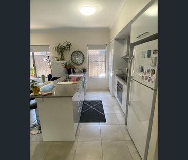 14 Whimbrel Crescent, Coodanup, WA 6210 - Photo 1
